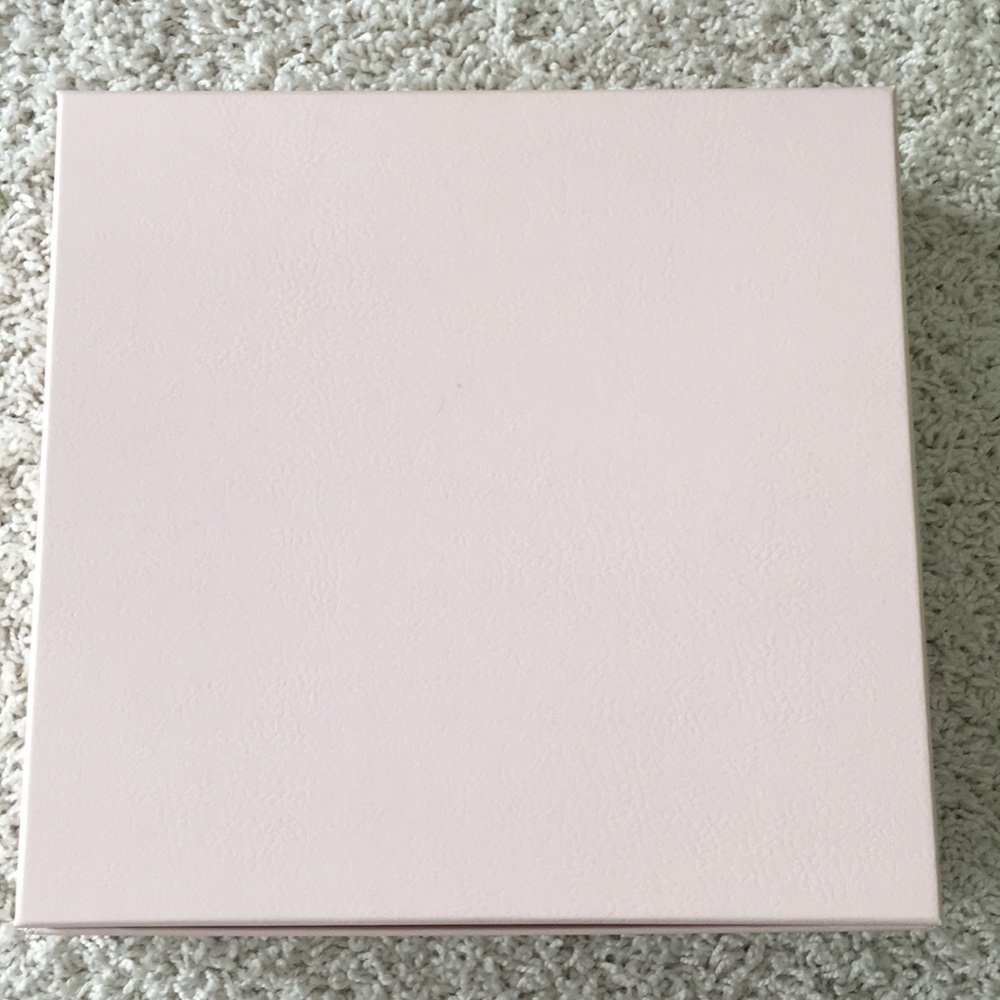 Coach gift box (empty) - Picture 2 of 3